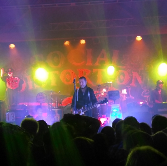 Meet your Posher - Picture 9 of 13